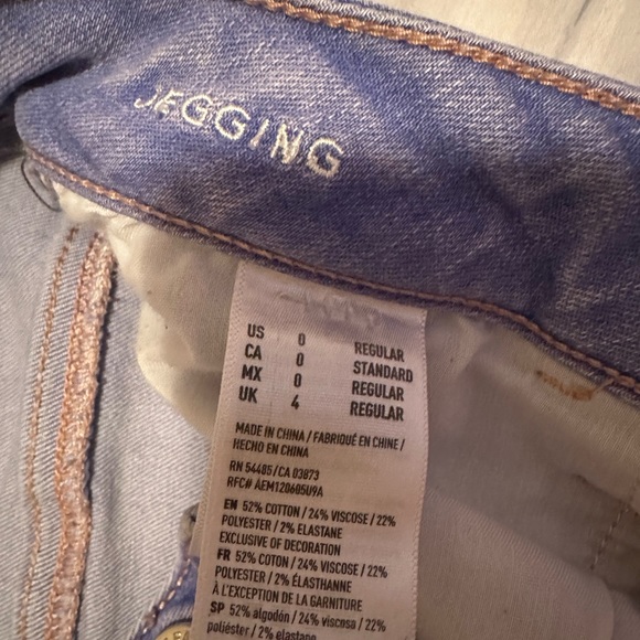 American Eagle size 0 jeggings light wash - Picture 2 of 2